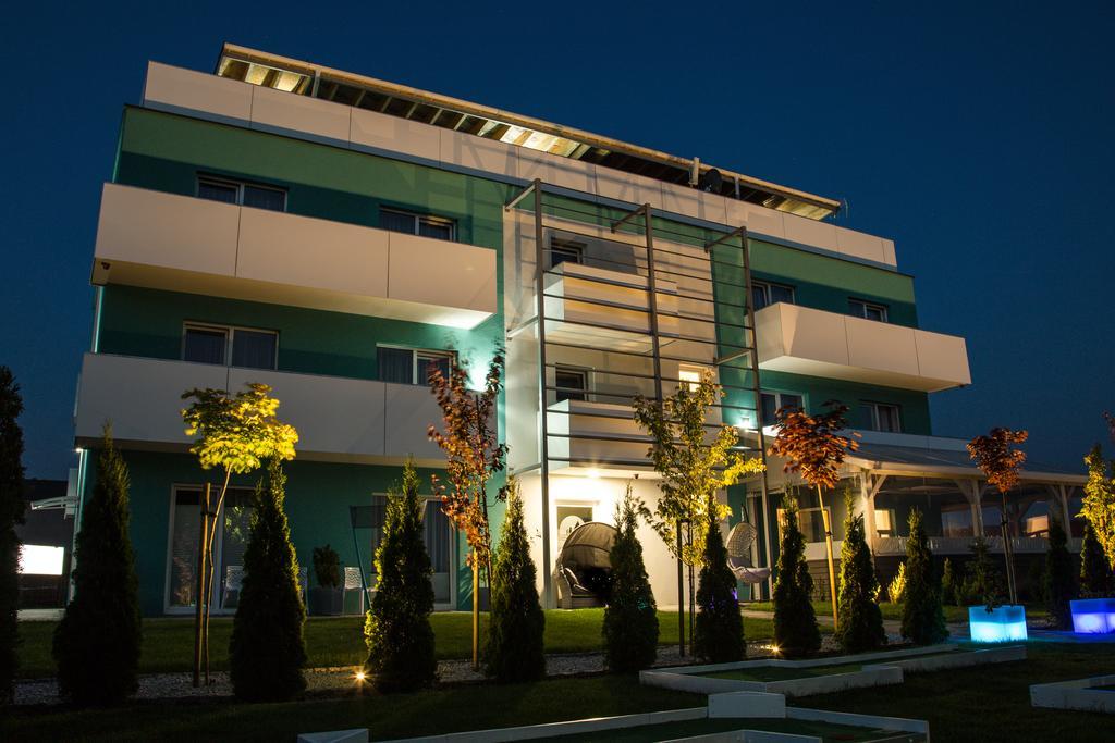 Osrodek Sea Star Premium Sarbinowo Exterior foto